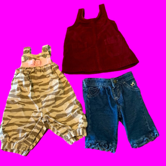 Old Navy Other - Bundle of Baby girl clothes. Two NB, One 0-3mo. EUC.